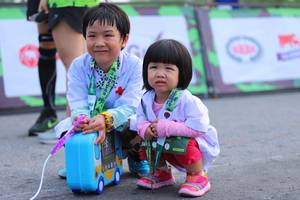 BIB: 
                            <button type="button" onclick="openModal(3656837)" class="btn btn-primary btn-sm float-right btn-popup" data-toggle="modal" data-target=".modal-high-quality">
                        <i class="fas fa-shopping-cart"></i> Add to Cart
                    </button>
                                            <button type="button" onclick="isThisMe(3656837, true)" class="btn btn-success btn-sm float-right btn-popup btn-isme hidden" data-toggle="tooltip" data-placement="bottom" title="นี่คือรูปของคุณใช่ไหม คลิกที่นี่เพื่อเอาเข้าอัลบั้ม">
                        <i class="fas fa-plus"></i> Add to album
                    </button>
                    <button type="button" onclick="isThisMe(3656837, false)" class="btn btn-warning btn-sm float-right btn-popup btn-isnotme hidden">
                        <i class="fas fa-ban"></i> Remove from album
                    </button>